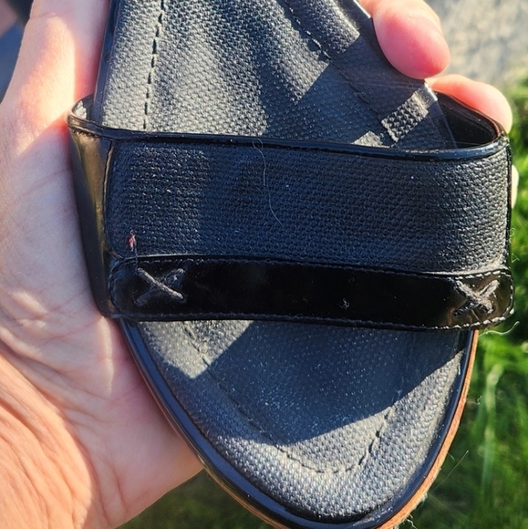 RARE VINTAGE CHANEL SANDALS - Picture 12 of 14